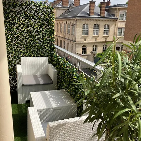 42m Terrace Paryż
